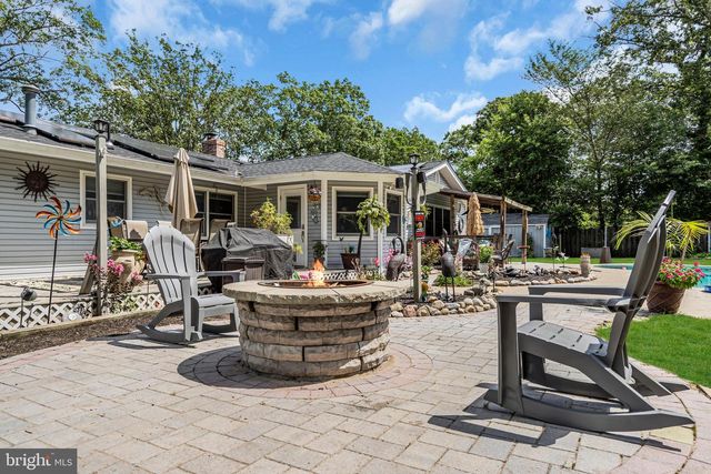 110 4TH AVE, Tuckerton, NJ 08087