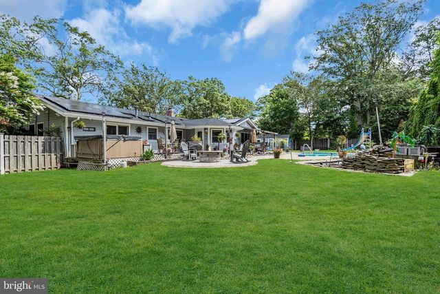 110 4TH AVE, Tuckerton, NJ 08087