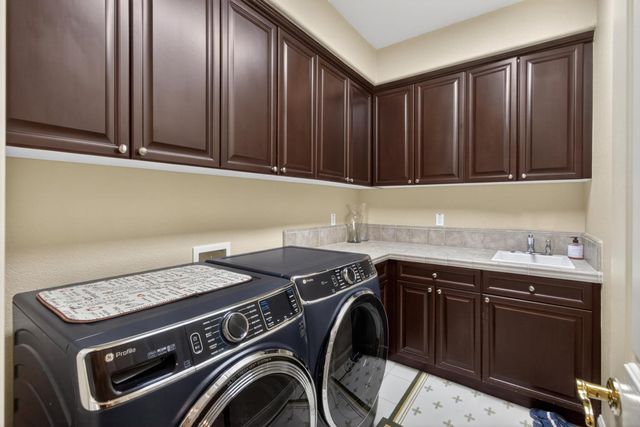 3501 Blanchette Way, Rancho Cordova, CA 95670