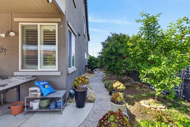 3501 Blanchette Way, Rancho Cordova, CA 95670