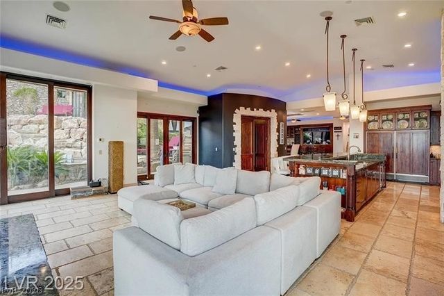 1608 Liege Drive, Henderson, NV 89012