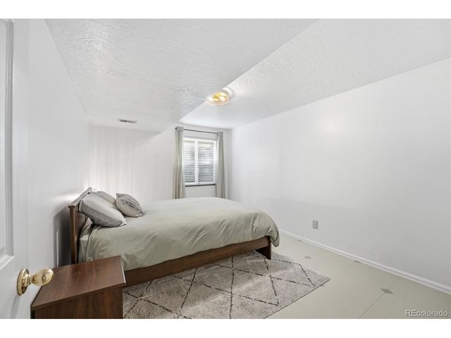 2258 S Nome Ct, Aurora, CO 80014