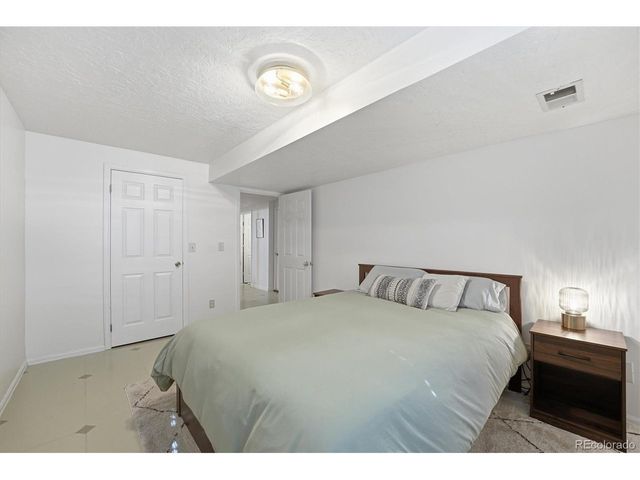 2258 S Nome Ct, Aurora, CO 80014