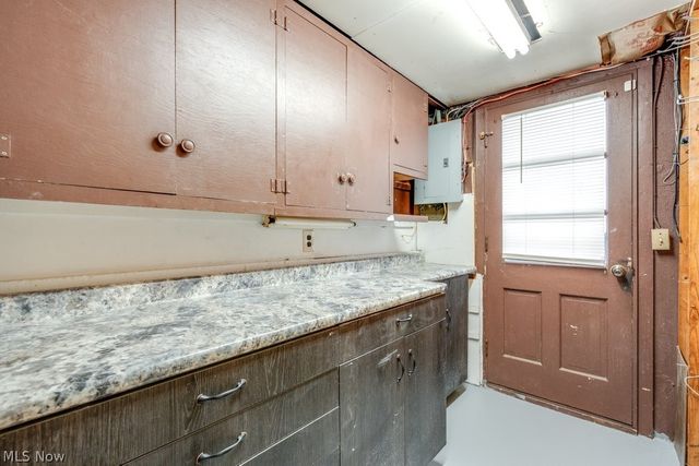 5731 Meadow Lane, Bedford Heights, OH 44146