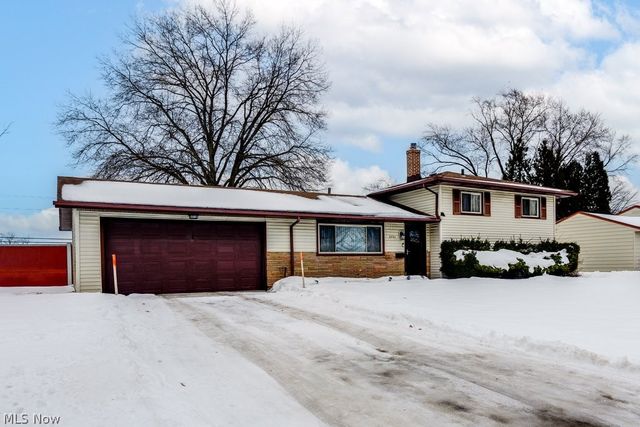 5731 Meadow Lane, Bedford Heights, OH 44146