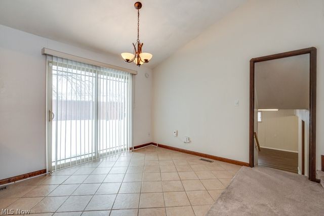 5731 Meadow Lane, Bedford Heights, OH 44146