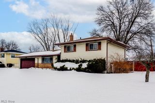 5731 Meadow Lane, Bedford Heights, OH 44146