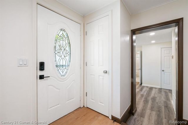 2374 Lakena Road, West Bloomfield, MI 48324
