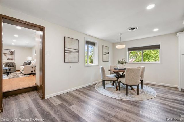 2374 Lakena Road, West Bloomfield, MI 48324