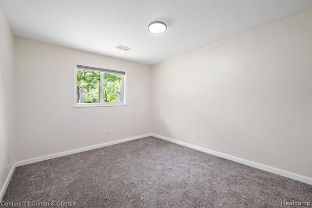 2374 Lakena Road, West Bloomfield, MI 48324