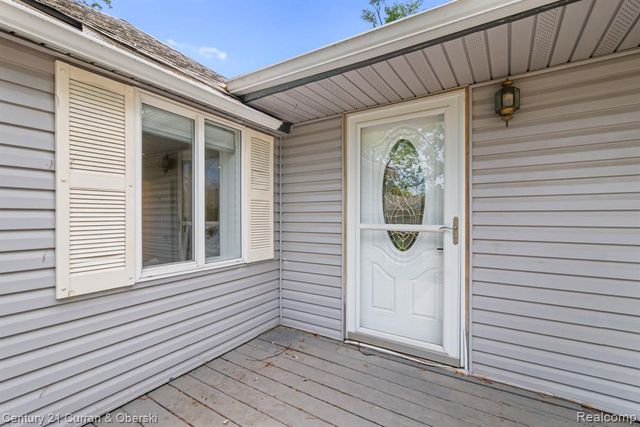 2374 Lakena Road, West Bloomfield, MI 48324