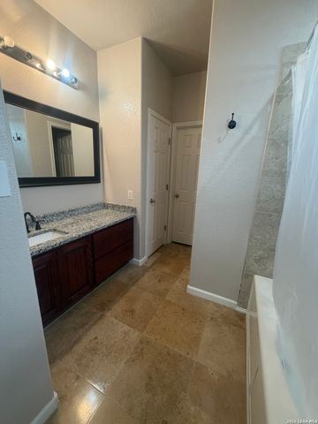 12651 Point Canyon, San Antonio, TX 78253