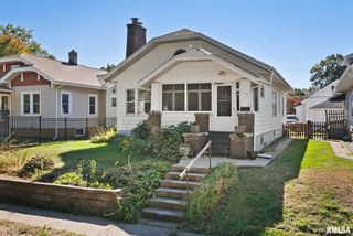 1131 E CENTRAL PARK Avenue, Davenport, IA 52803