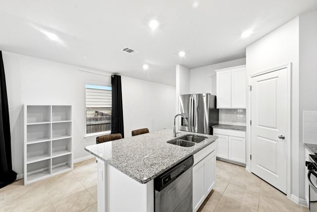 13108 Barrister LN, Buda, TX 78610