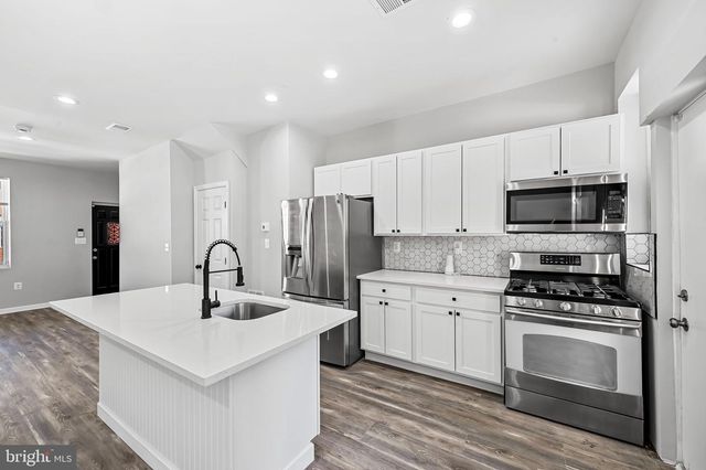 4206 IVANHOE AVE, Baltimore, MD 21212