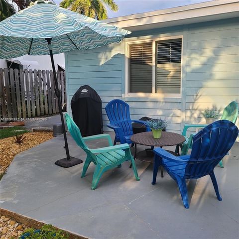 2741 NE 16th Ave, Wilton Manors, FL 33334