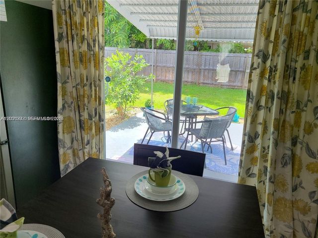 2741 NE 16th Ave, Wilton Manors, FL 33334