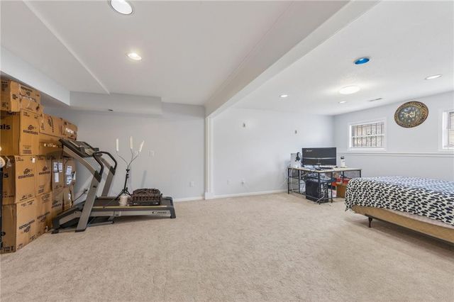 4115 N Troost Avenue, Kansas City, MO 64116