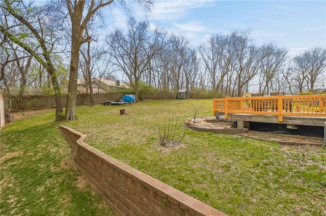 4115 N Troost Avenue, Kansas City, MO 64116