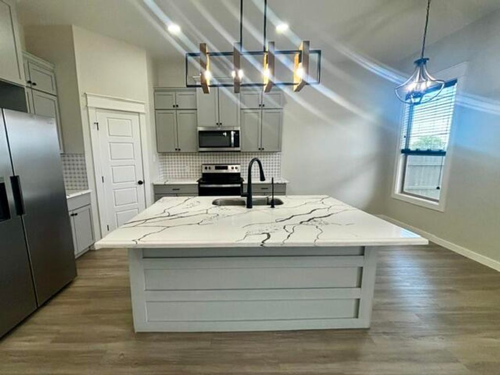 Image 3 of property listing at 1814 Childress Street, San Angelo, TX 76901