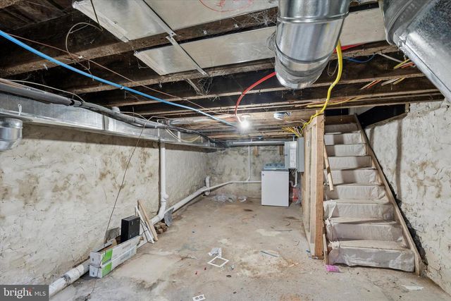 2538 W OAKDALE ST, Philadelphia, PA 19132