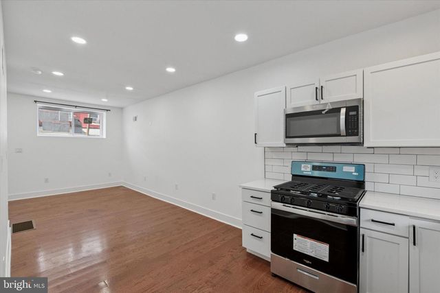 2538 W OAKDALE ST, Philadelphia, PA 19132