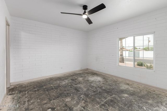 5017 N 64TH Avenue, Glendale, AZ 85301