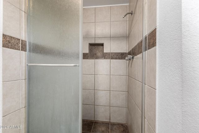 5017 N 64TH Avenue, Glendale, AZ 85301