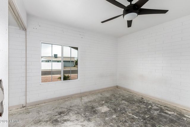 5017 N 64TH Avenue, Glendale, AZ 85301