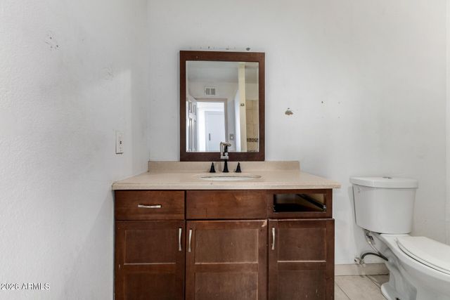 5017 N 64TH Avenue, Glendale, AZ 85301