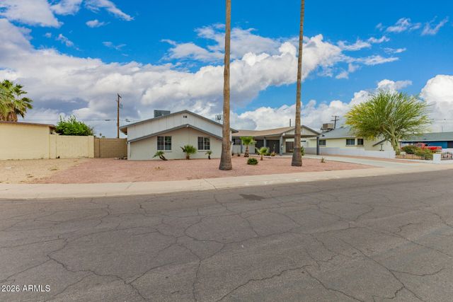 5017 N 64TH Avenue, Glendale, AZ 85301