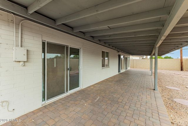 5017 N 64TH Avenue, Glendale, AZ 85301