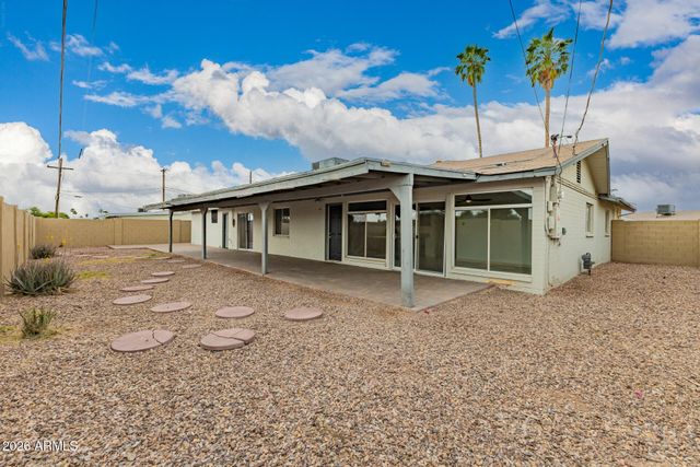 5017 N 64TH Avenue, Glendale, AZ 85301