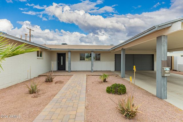 5017 N 64TH Avenue, Glendale, AZ 85301