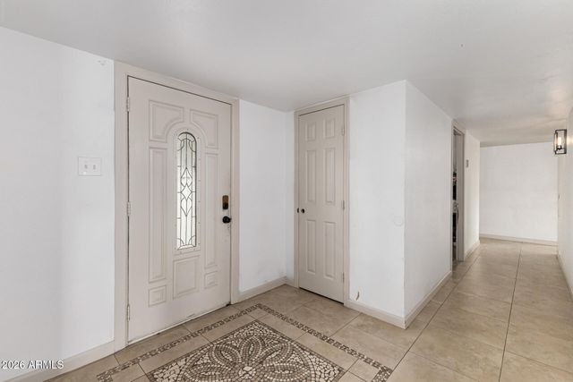 5017 N 64TH Avenue, Glendale, AZ 85301