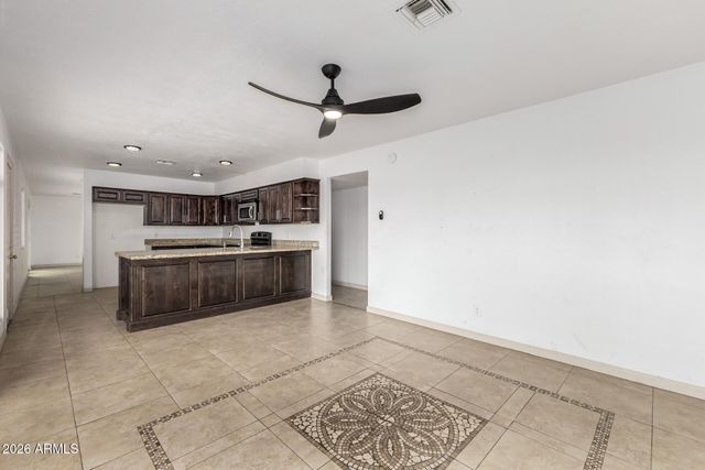 5017 N 64TH Avenue, Glendale, AZ 85301