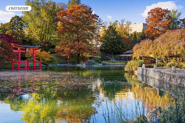 135 EASTERN Parkway 2B1, New York City, NY 11238