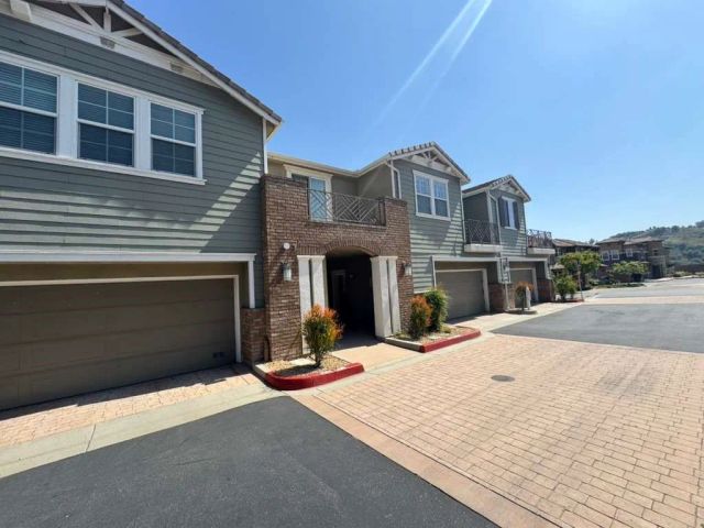 16736 Nicklaus 39, Sylmar, CA 91342