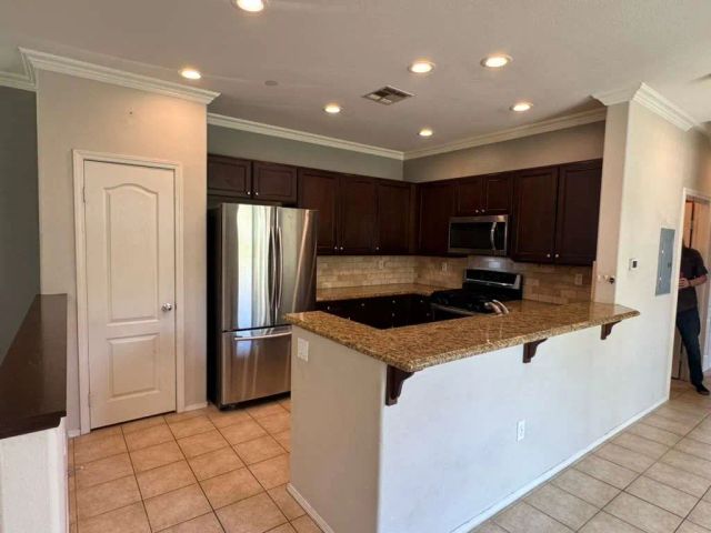 16736 Nicklaus 39, Sylmar, CA 91342