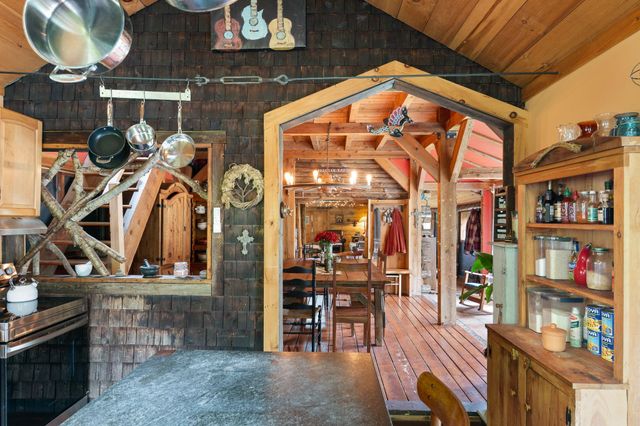 442 Brookline Road, Athens, VT 05345