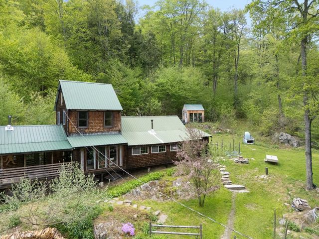 442 Brookline Road, Athens, VT 05345