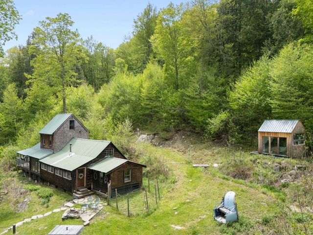 442 Brookline Road, Athens, VT 05345