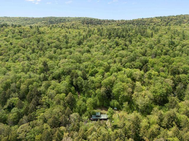 442 Brookline Road, Athens, VT 05345