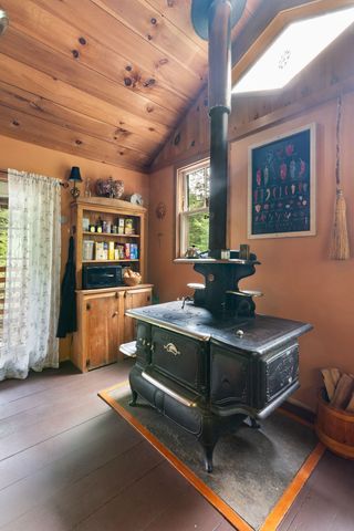 442 Brookline Road, Athens, VT 05345