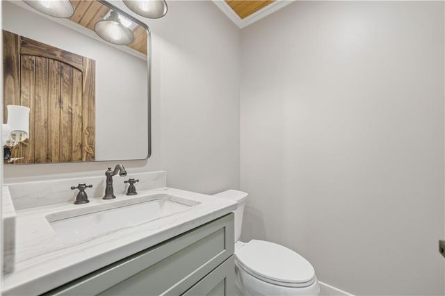 484 Mountain Stream Lane, Lakemont, GA 30552