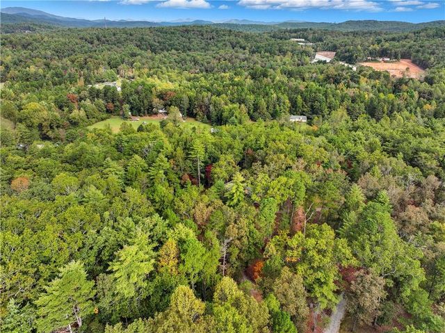 484 Mountain Stream Lane, Lakemont, GA 30552