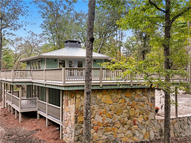 484 Mountain Stream Lane, Lakemont, GA 30552
