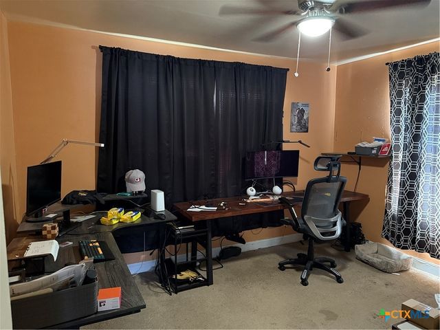 1002 E Sabine Street, Victoria, TX 77901