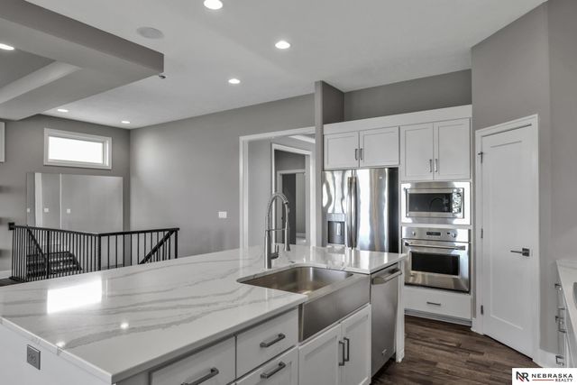 10809 S 186th Avenue, Omaha, NE 68136