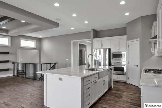 10809 S 186th Avenue, Omaha, NE 68136